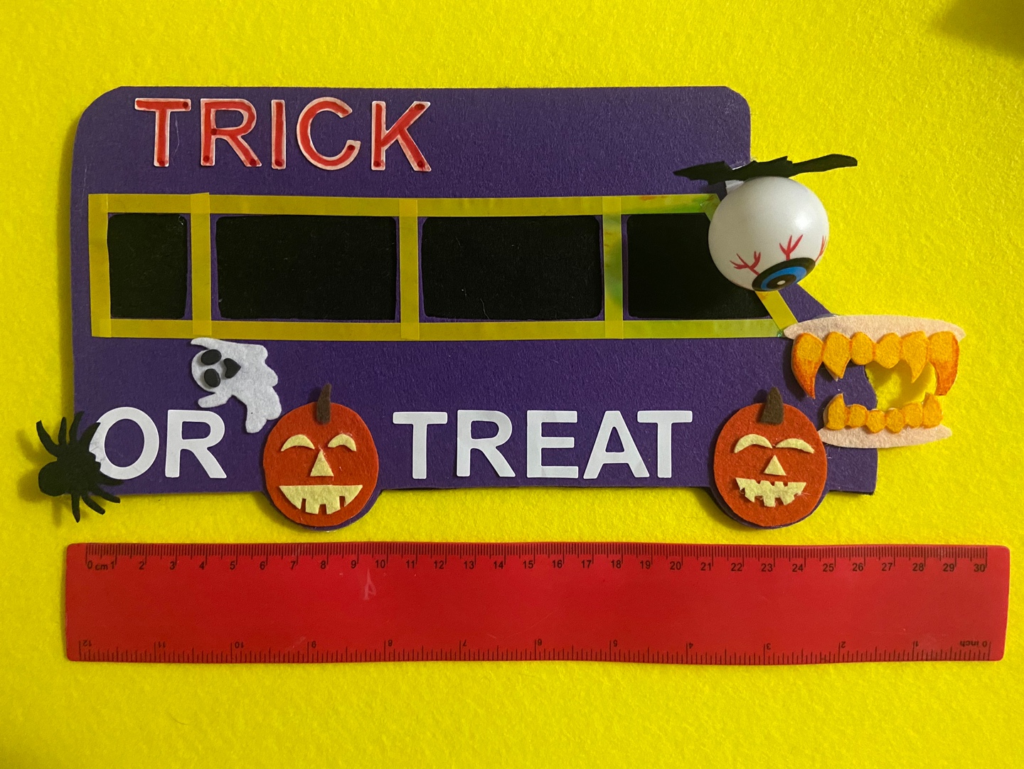 bus-hallow-4